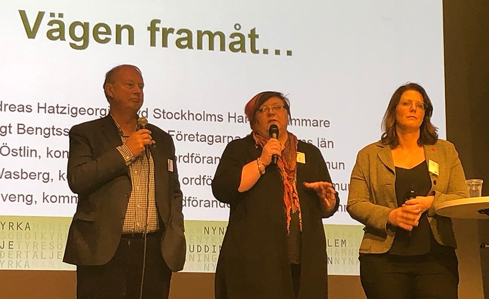 Harry Bouveng, Meeri Wasberg och  Ebba Östlin